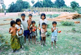 Shelter built by Japanese volunteers to open in Cambodia